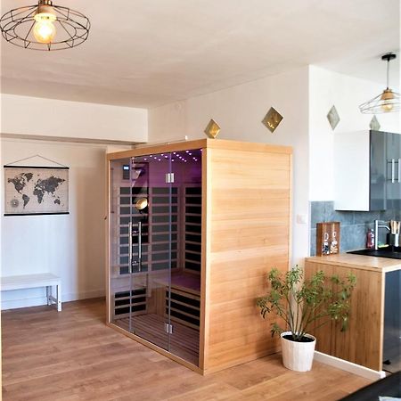 F2 Avec Sauna, Vue D'Exception Place De La Mairie Beauvais Eksteriør bilde