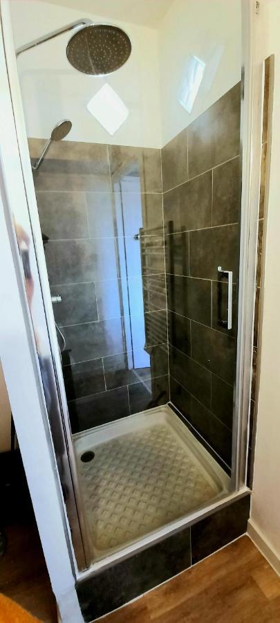 F2 Avec Sauna, Vue D'Exception Place De La Mairie Beauvais Eksteriør bilde