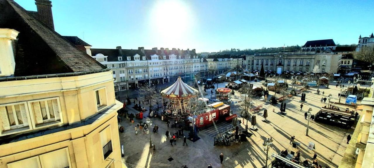 F2 Avec Sauna, Vue D'Exception Place De La Mairie Beauvais Eksteriør bilde